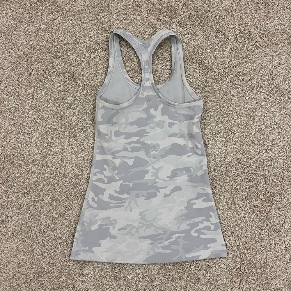 Lululemon tank size 2 - Picture 2 of 3